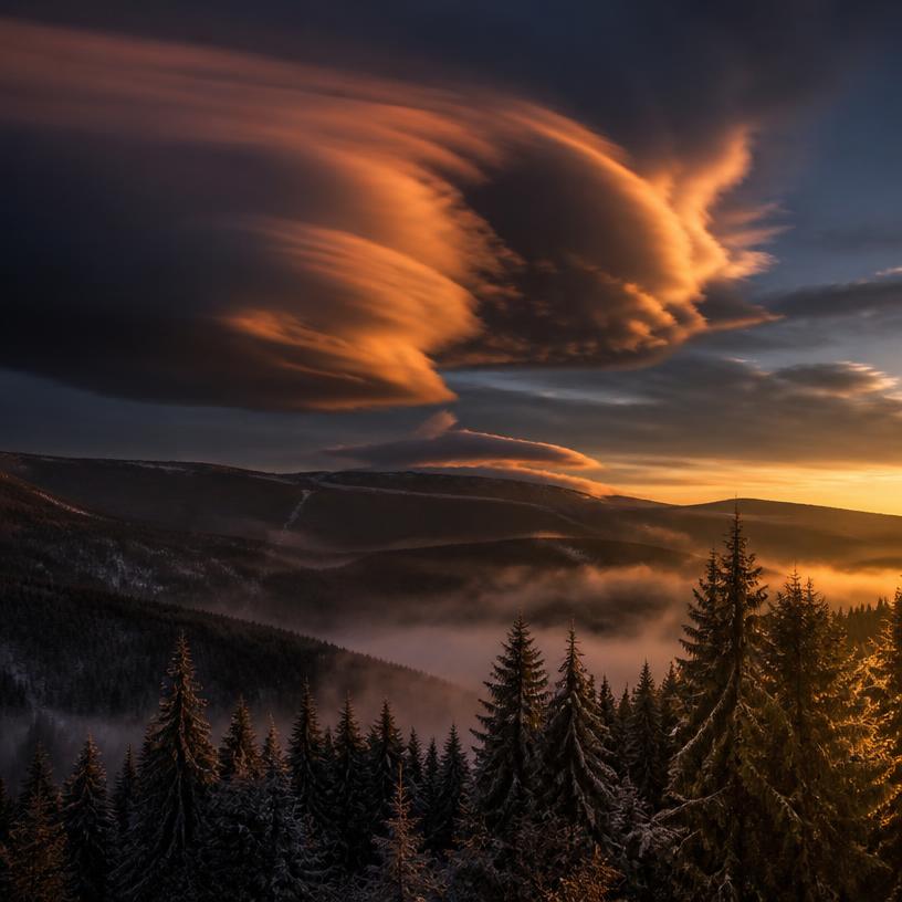 Když mraky tančí: Nejlepší české fotografie počasí