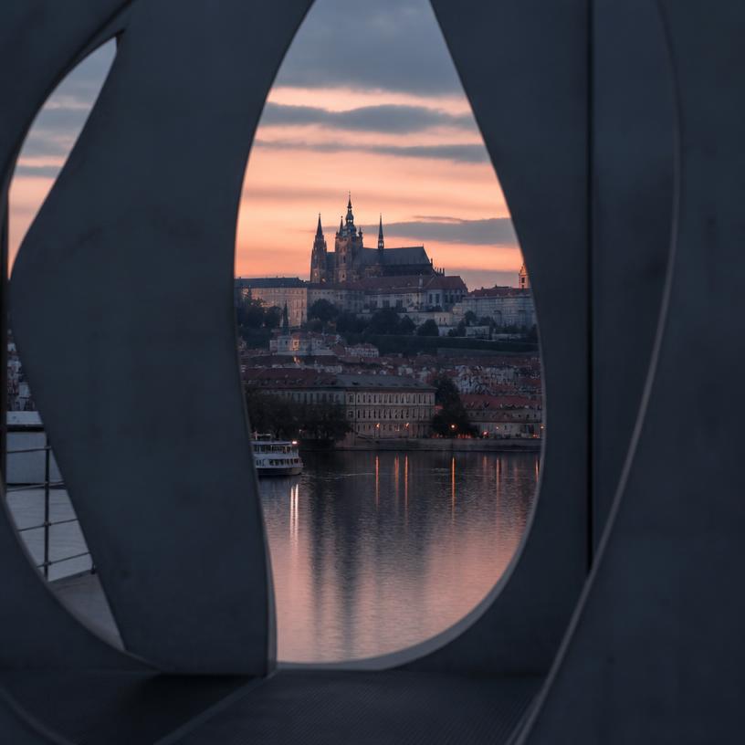 Skrývá se Praha v moderním hávu?